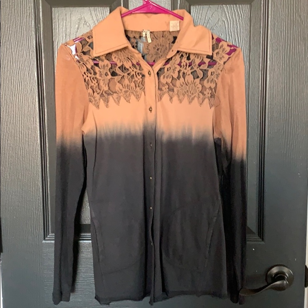 BKE Women’s Shirt